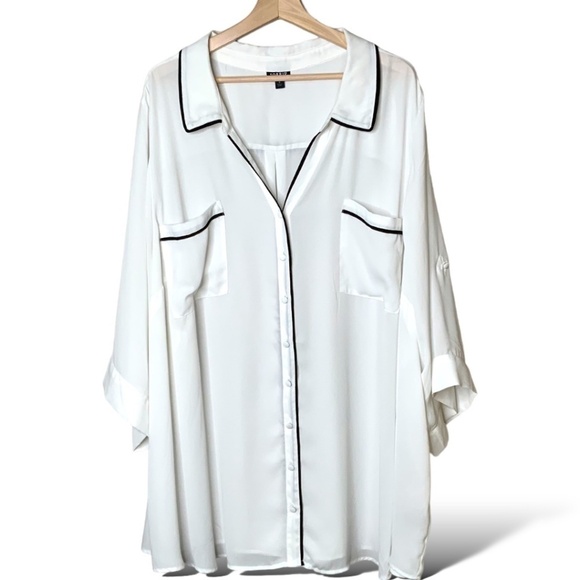 TORRID Roll Tab Short Sleeve Blouse with Contrasting Black Piping Easy Care Poly - Picture 3 of 12
